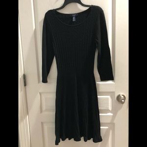 Black ribbed dress